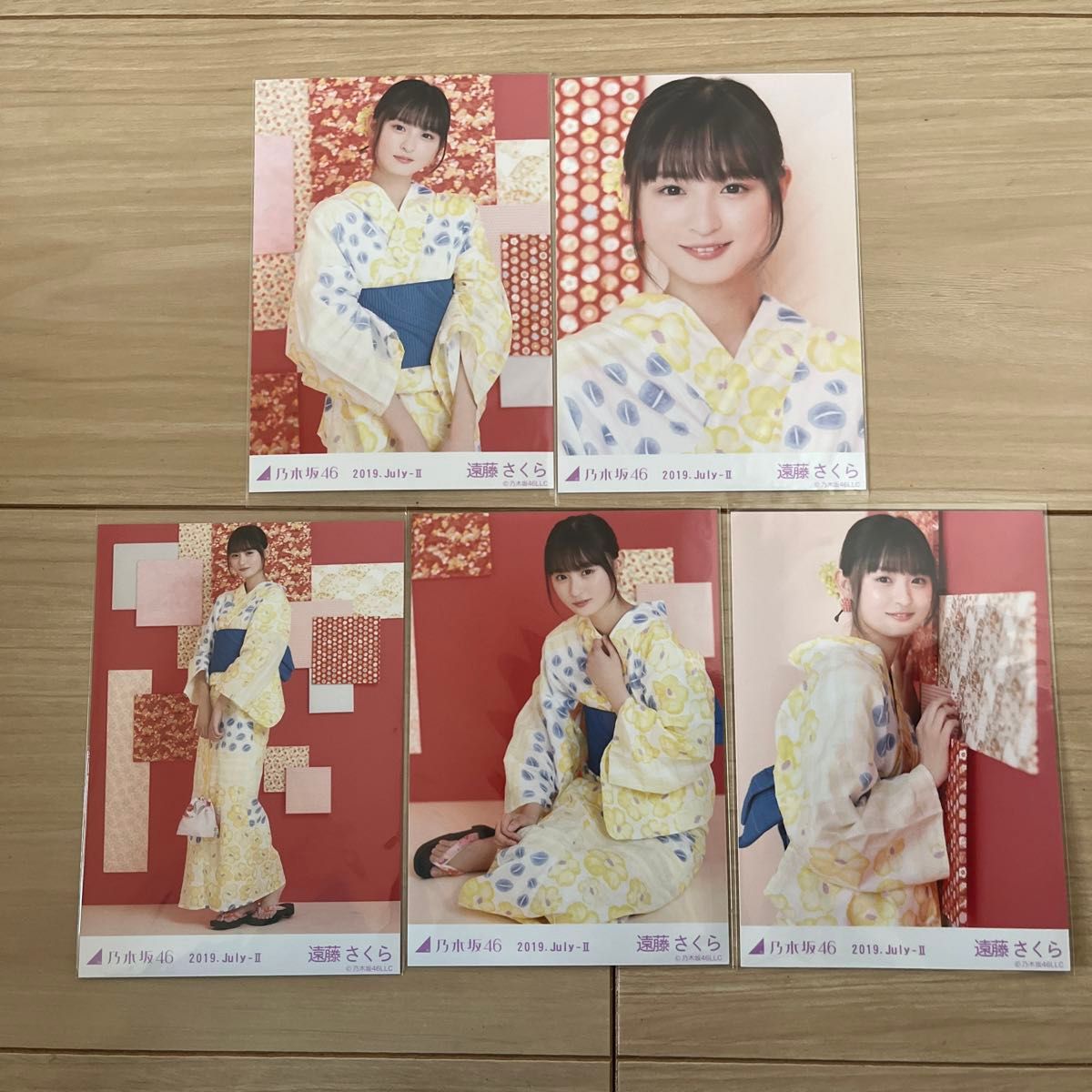 乃木坂46 浴衣 壁 座り