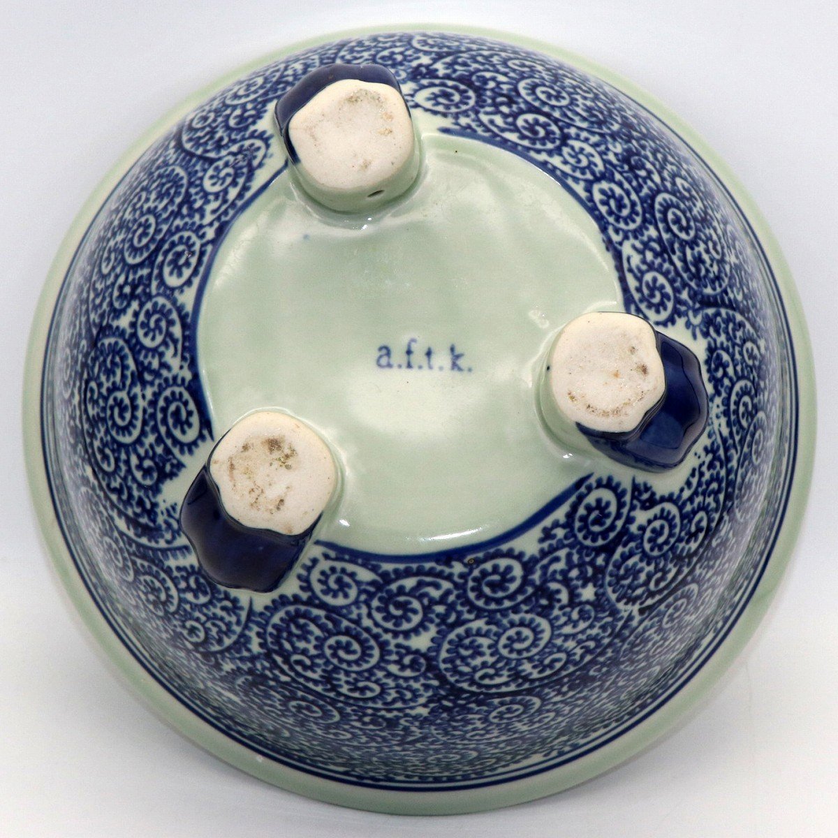 皿□獅子紋染付氷裂皿 砂高台 古い平鉢 古玩 唐物 中国 トップ 時代物