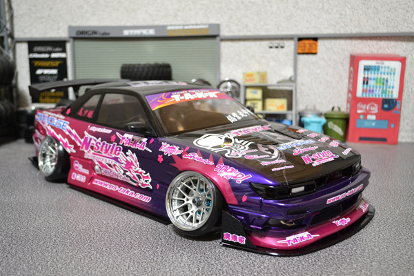 Yahoo!オークション - 最新作 アディクション製 S13 シルビア 藤尾号