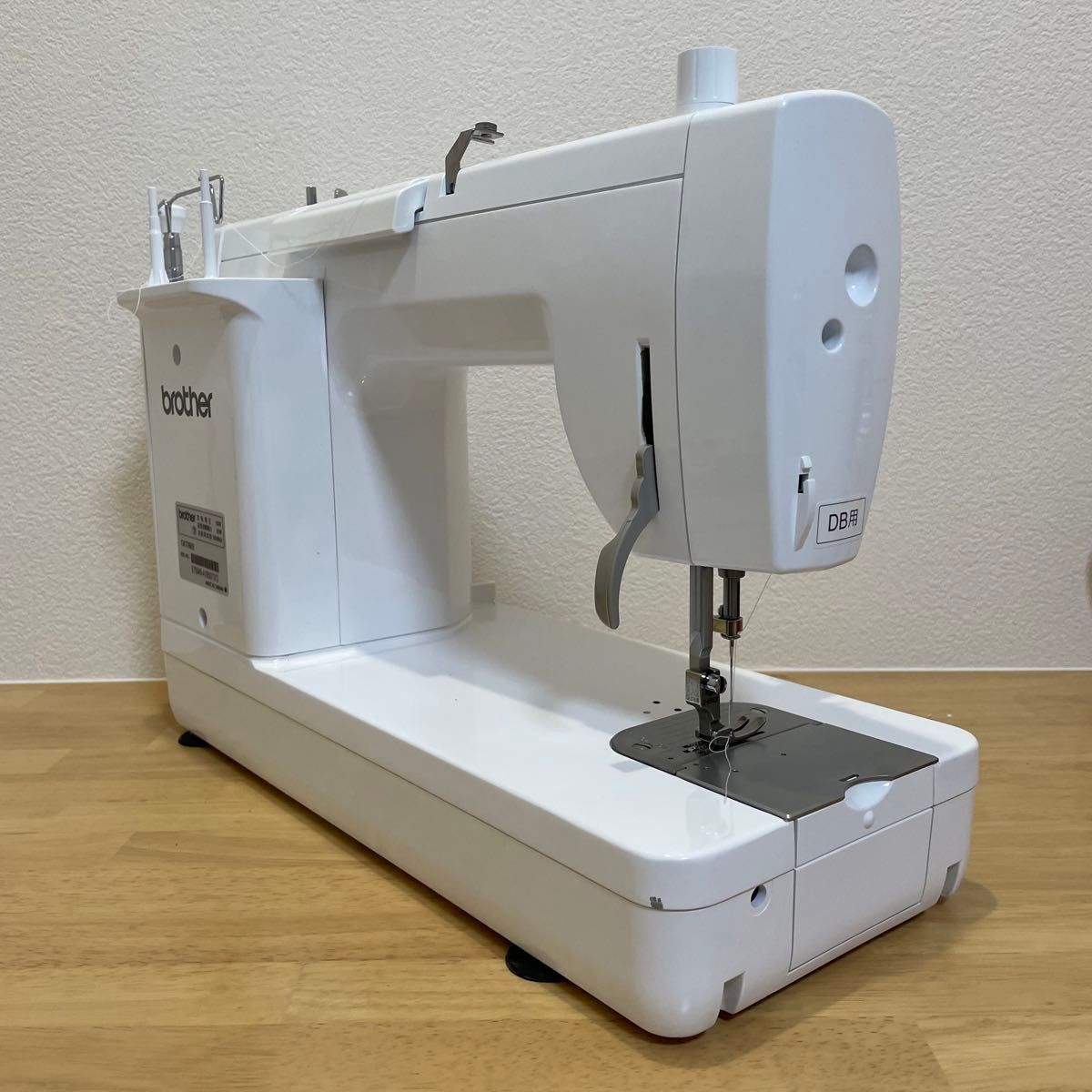 中古・美品】ブラザー 職業用ミシン TAT7602 クリエイティブスタジオ2