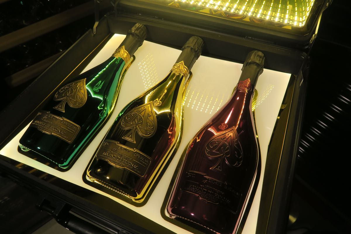 アルマンドブリニャック LED アタッシュケース 3本セット MHD正規品