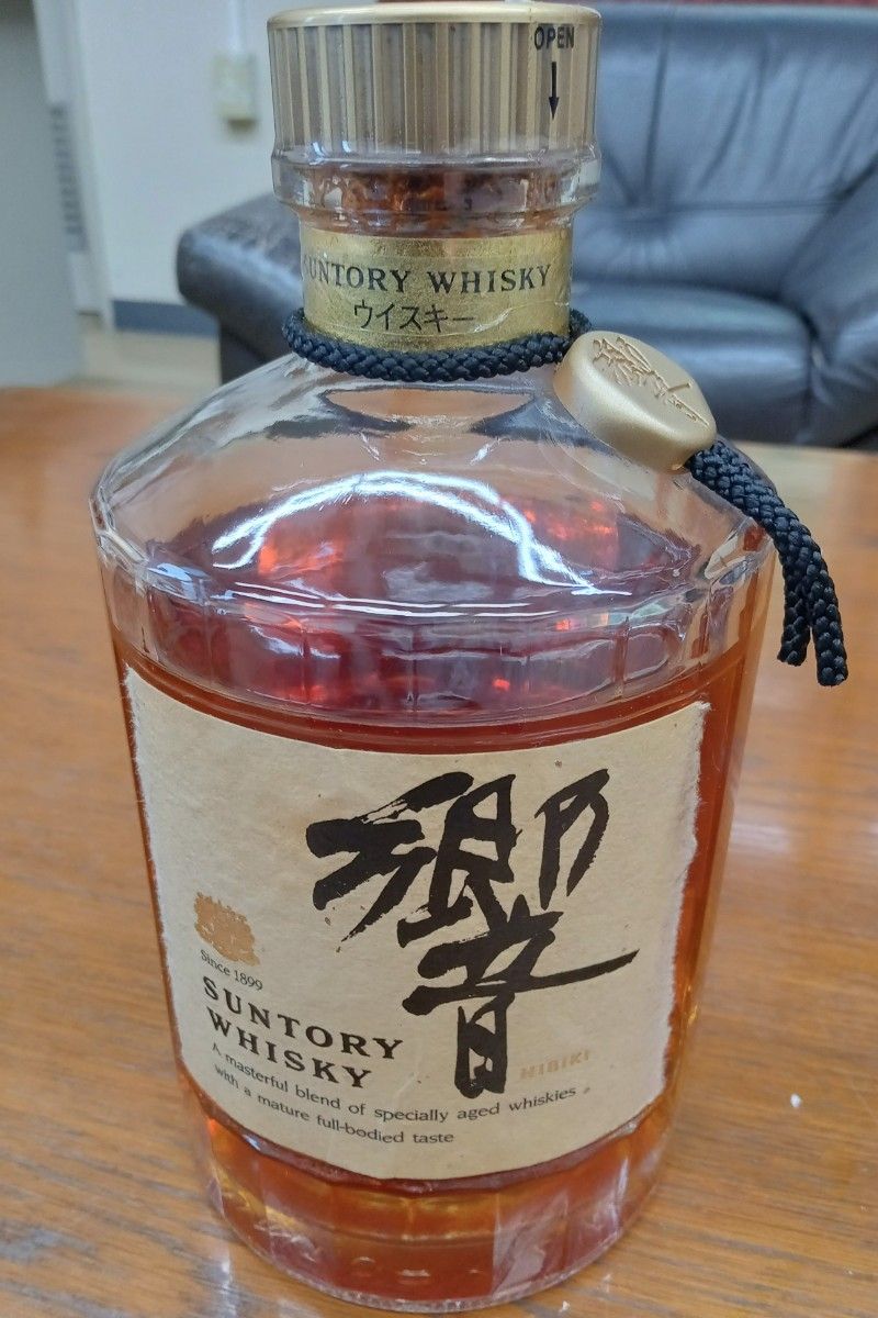 未開栓 サントリー 17年 響 750ml 金キャップ 裏ゴールド 1899年