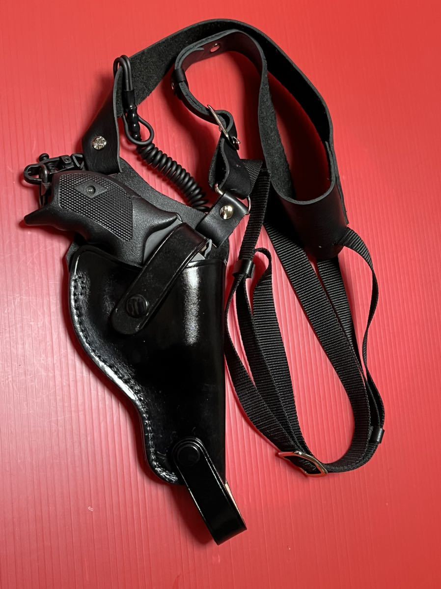 人気ブランド 昭和レトロ 旧型警察拳銃入れ ニューナンブ 警察