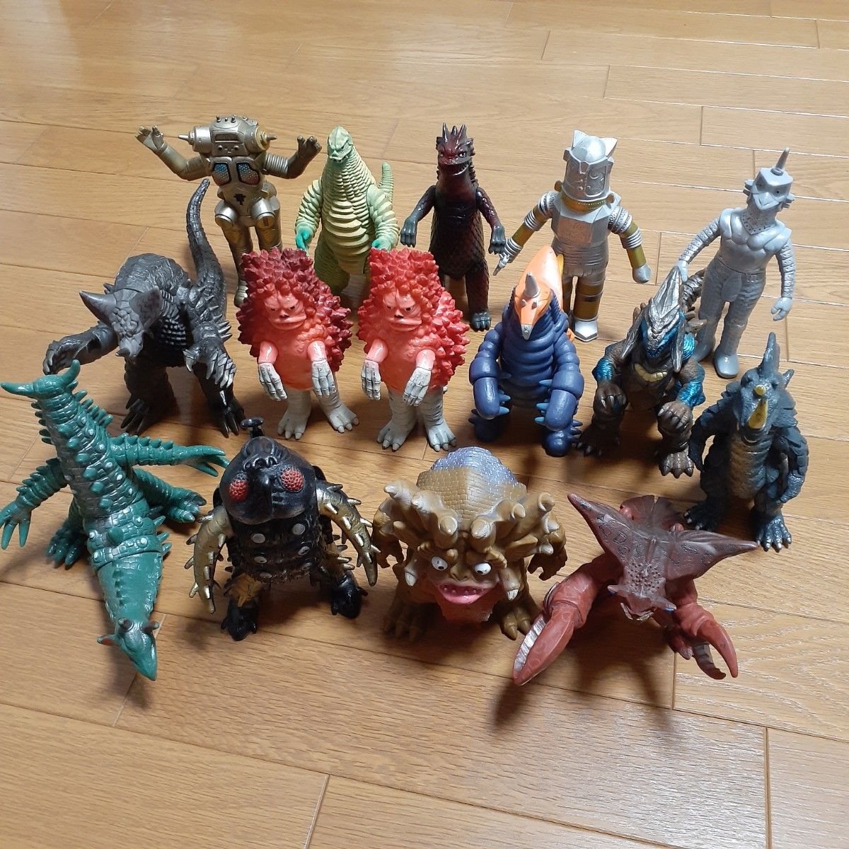 ウルトラマン 怪獣 ソフビ フィギュア 15体｜Yahoo!フリマ（旧PayPay