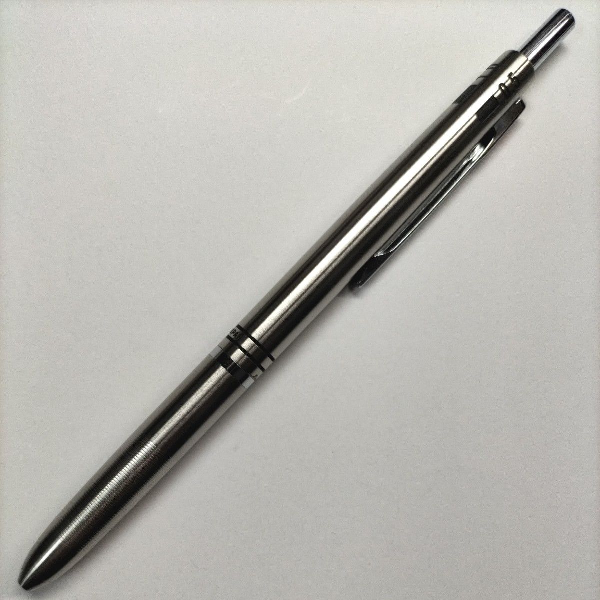 パイロット PILOT ホソブト ボールペン 2色 4色 振り子式 蝕刻加工