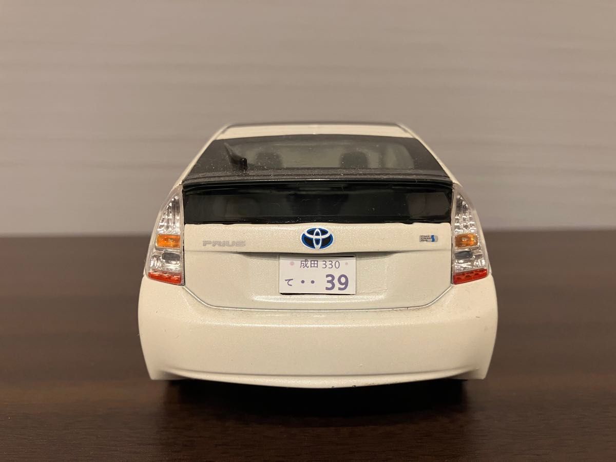 トヨタ カラーサンプル ミニカー プリウス ホワイトパールクリスタル