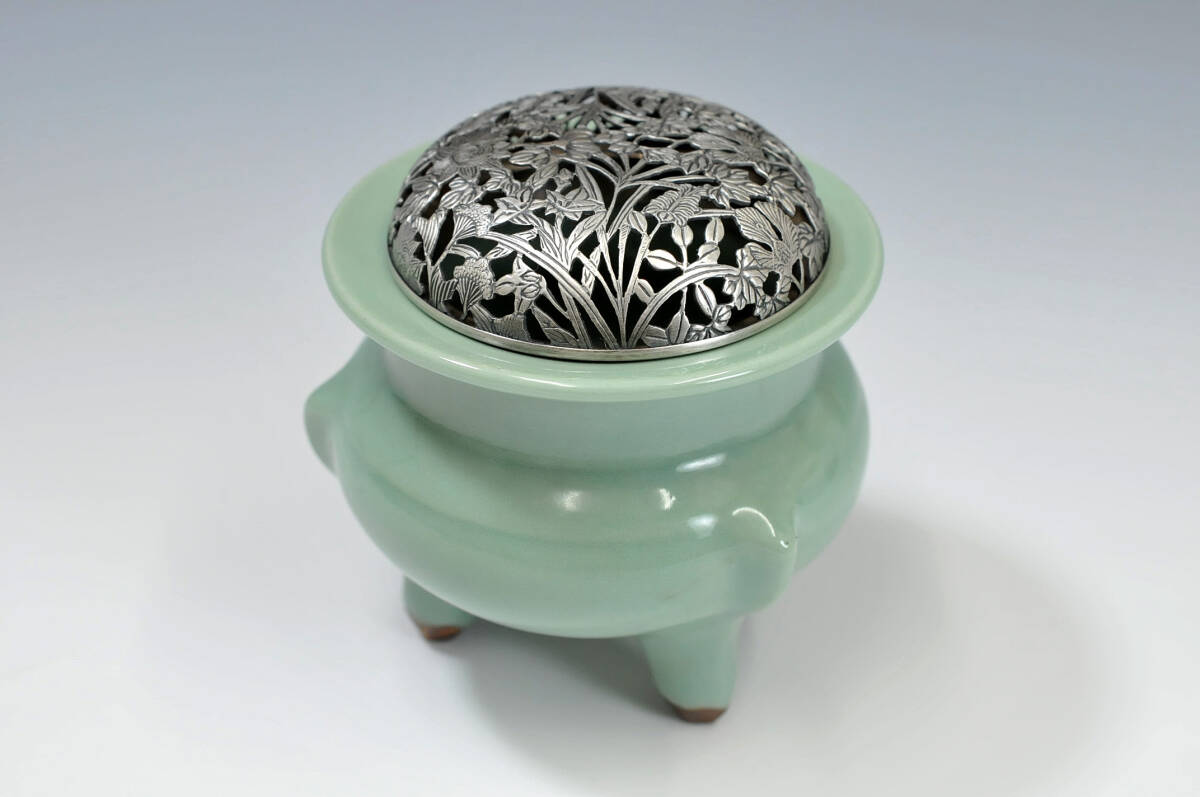平安 名人 陽山 造 純銀網目火屋付 青磁三足 香炉 茶道具