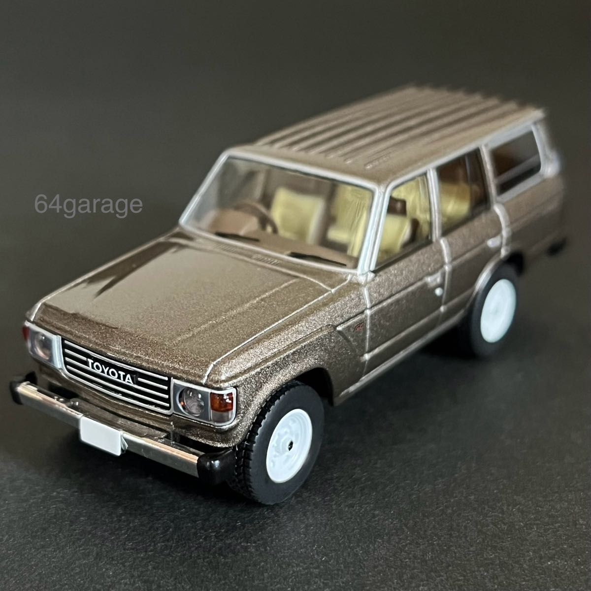 トヨタ ランドクルーザー60 茶メタ トミカリミテッドヴィンテージ ネオ