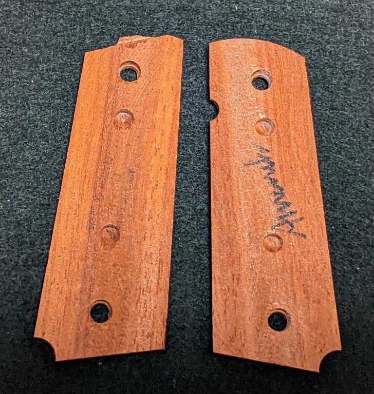 木製グリップ キムアーレンズ ベレッタ KIM AHRENDS/キムアーレンズ