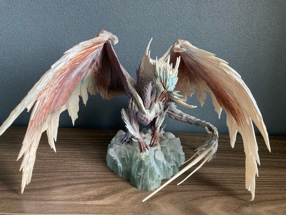 モンハン 一番くじ イヴェルカーナ フィギュア モンスターハンター