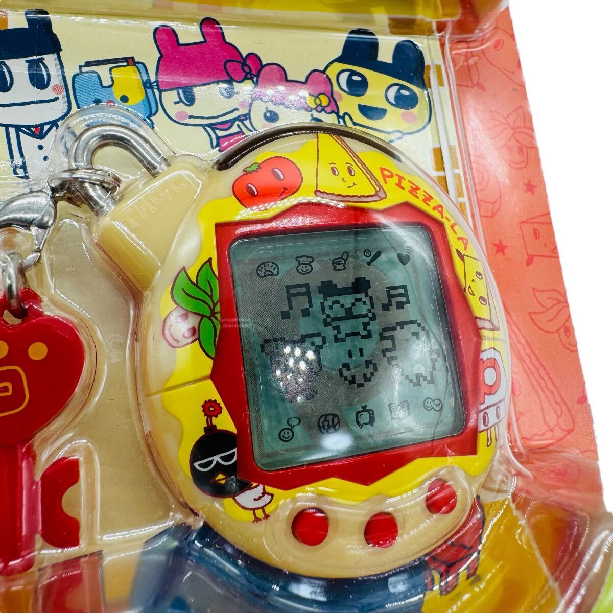 新品未開封】 たまごっち限定品 ピザーラくんとトッピングス (ふぁみ