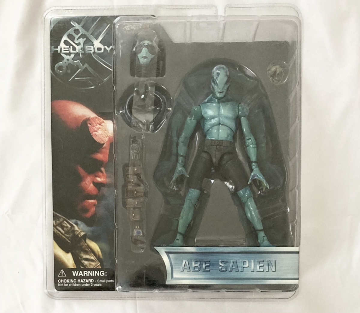 Hellboy アクションフィギュア エイブ・サピエン ヘルボーイ