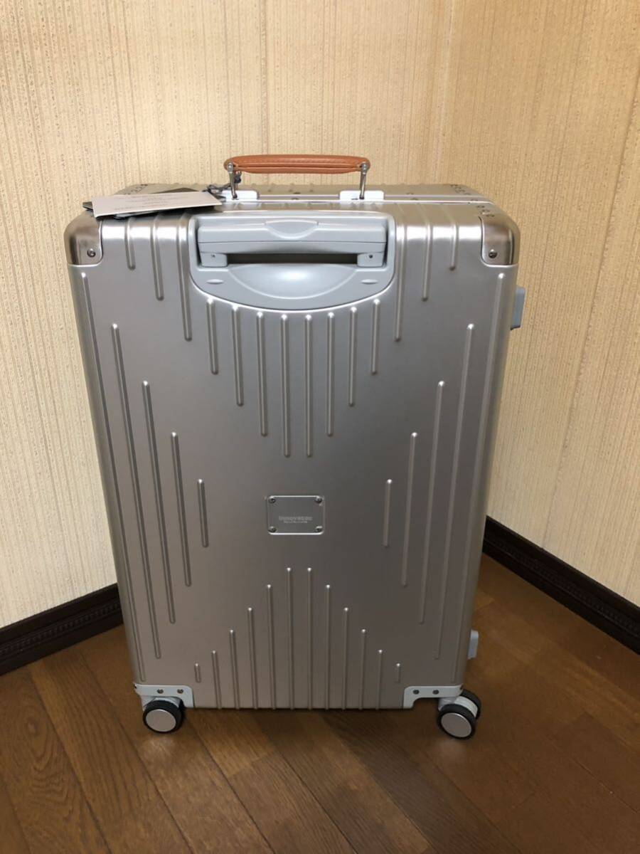 新品未使用】送料無料 イノベーター innovator アルミ スーツケース
