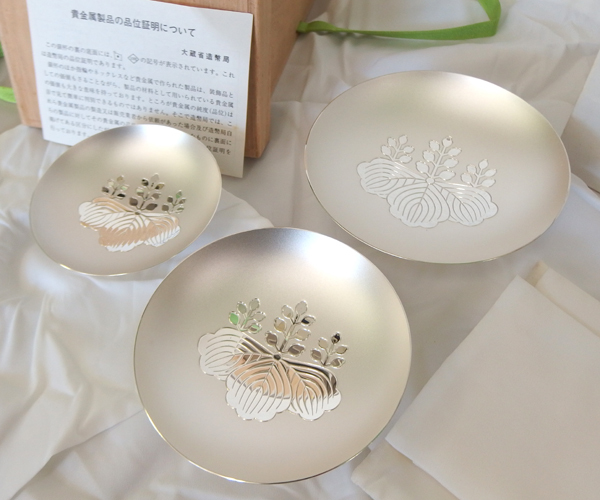 純銀 銀杯 重量約56.0g 記念銀杯 造幣局銀杯96g 、68g。2個セット。 盃