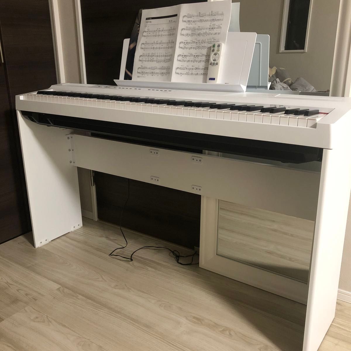 23年製YAMAHA 電子ピアノ P-125WH ソフトケース付き