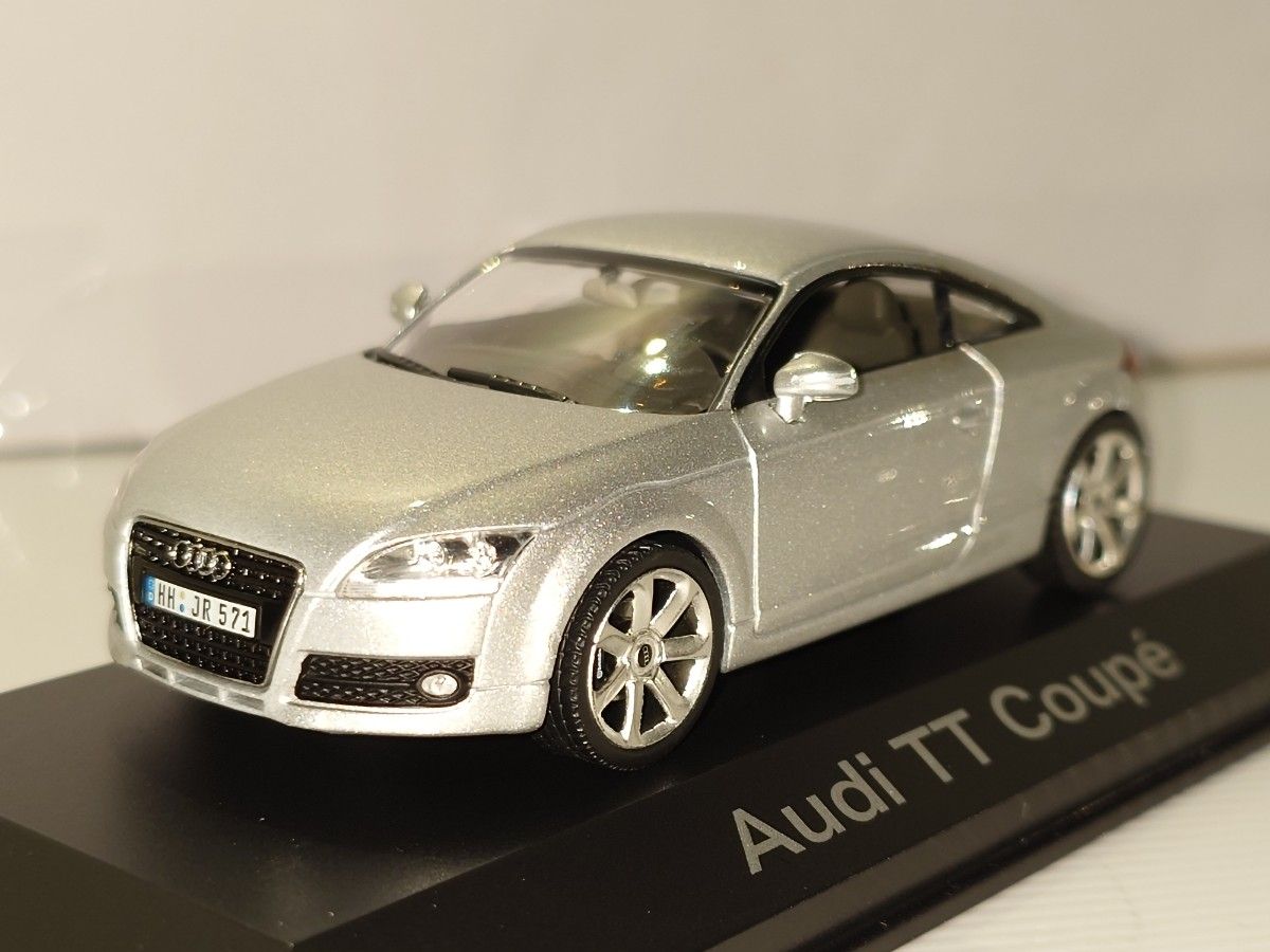 アウディTTクーペ 銀 1/43 特注ミニカー｜Yahoo!フリマ（旧PayPayフリマ）