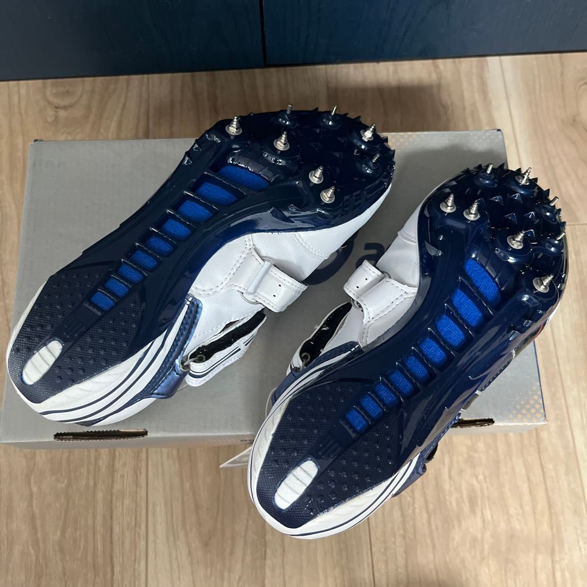 陸上スパイク asics タイガーパウ サイバーブレードCZ TTP732