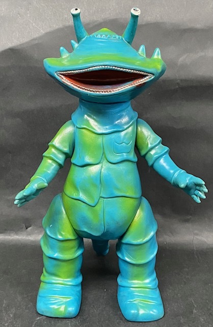 Yahoo!オークション - 【当時物 怪獣ソフビ】 ブルマァク カネゴン 古
