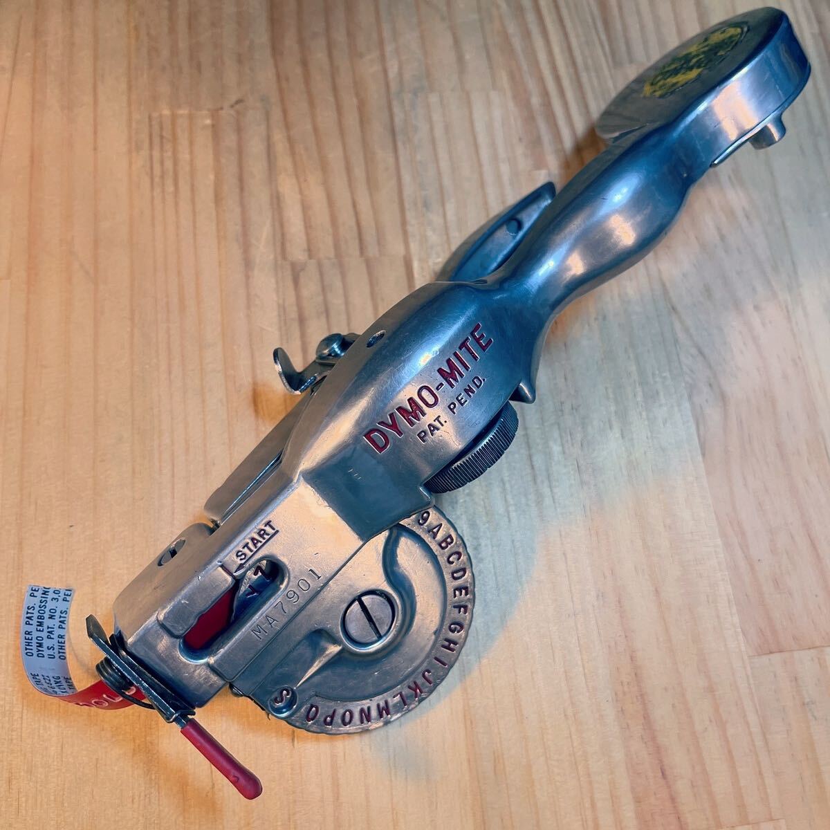 □製品保証□【美品・機関良】ダイモ テープライター DYMO M-2 アルミ無垢