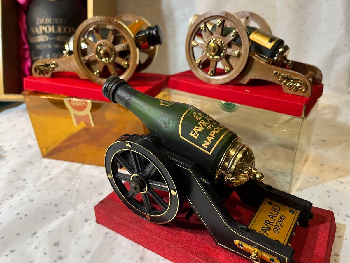 古酒 未開栓 ブランデー ナポレオン DEBUSSY & 砲台ミニチュア3点