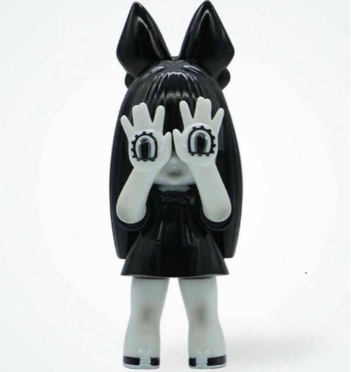 GRAPE BRAIN 手の目少女 にぎるちゃん ソフビ スニーカーダンク