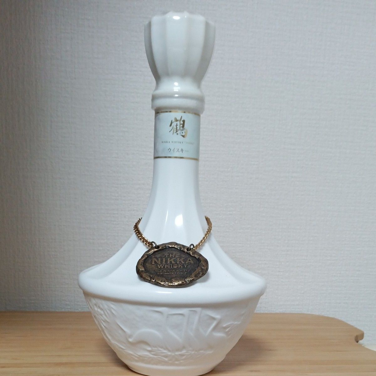 ニッカウヰスキー 鶴 陶器ボトル 特級 古酒 ニッカ ウイスキー 未開封