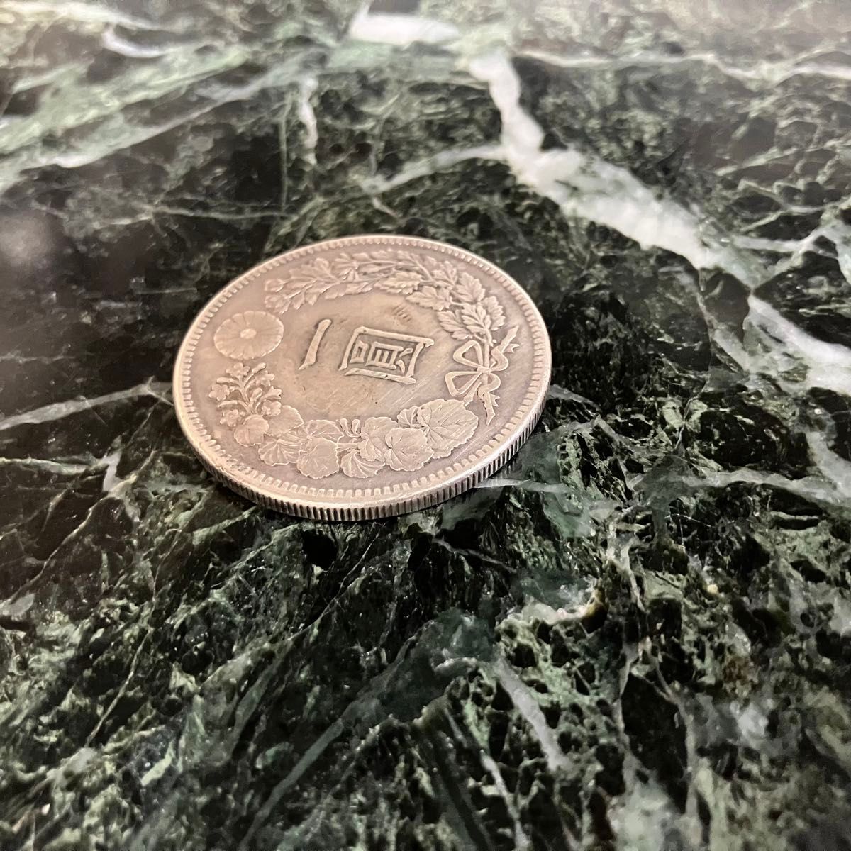 新1円銀貨（竜一圓銀貨）比重値10 3 明治36年 銀貨 古銭｜Yahoo!フリマ