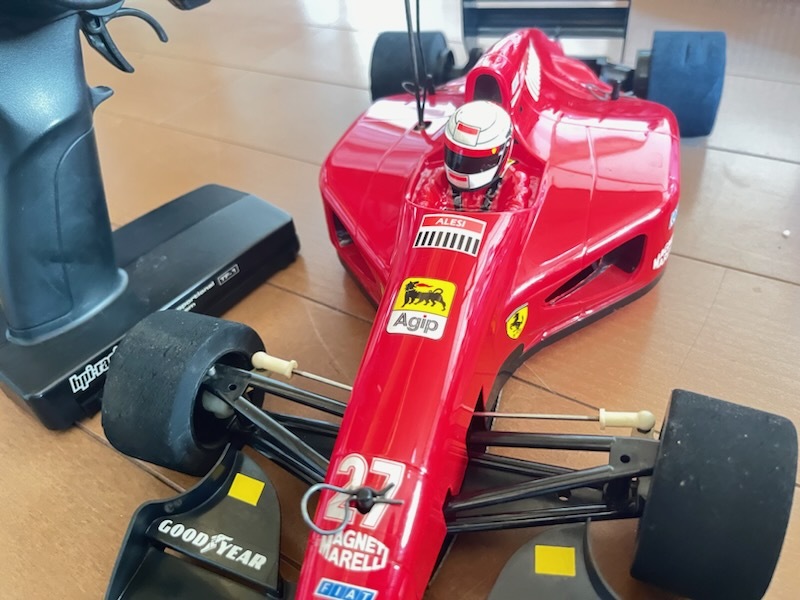 タミヤFERRARI 412T1 1/10電動RCフォーミュラー1レーシングカー タミヤ