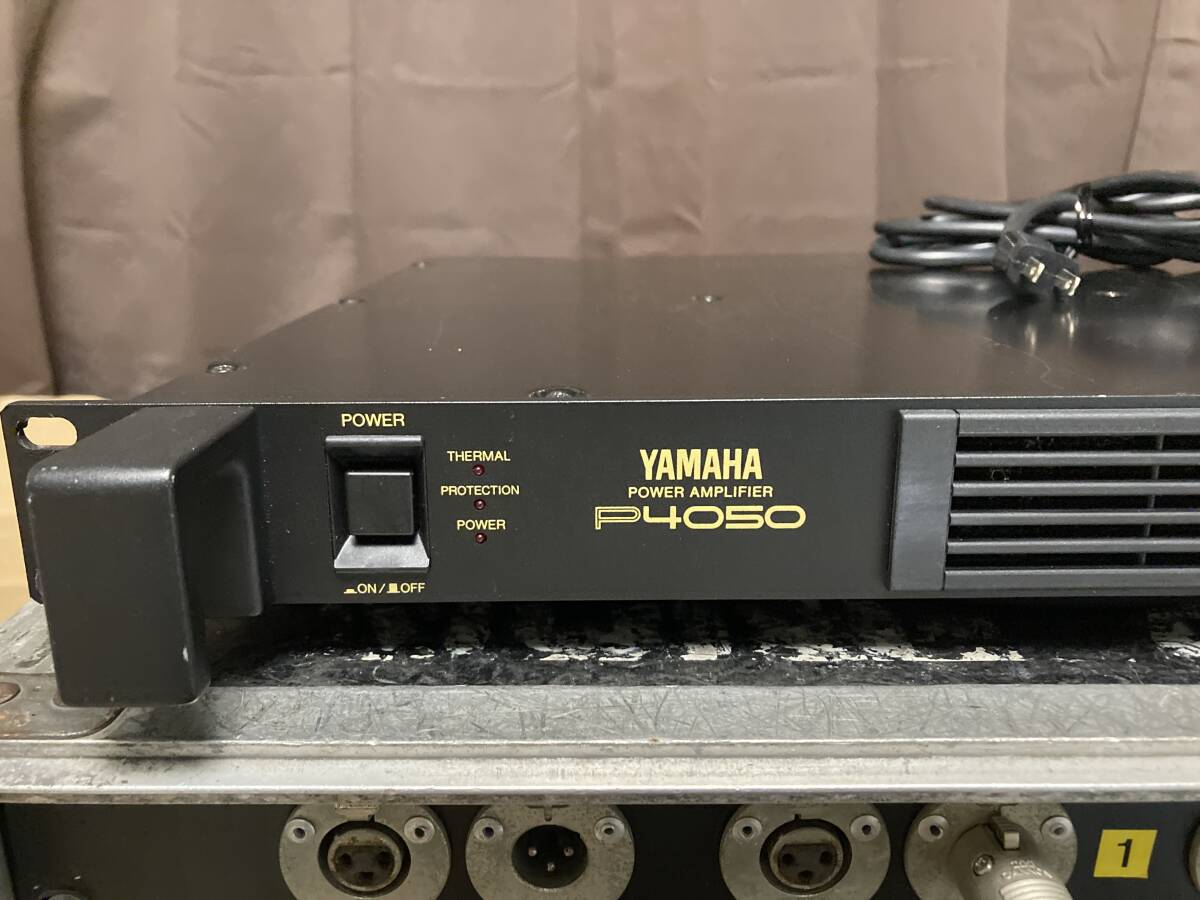 YAMAHA P4050 パワーアンプ