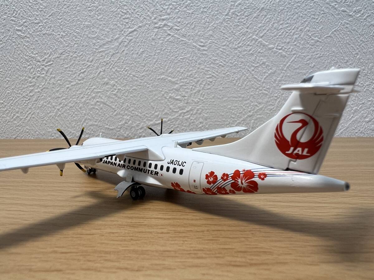 Yahoo!オークション - JAL/JAC ATR42-600 JA01JC ハイビスカス塗装 1/2