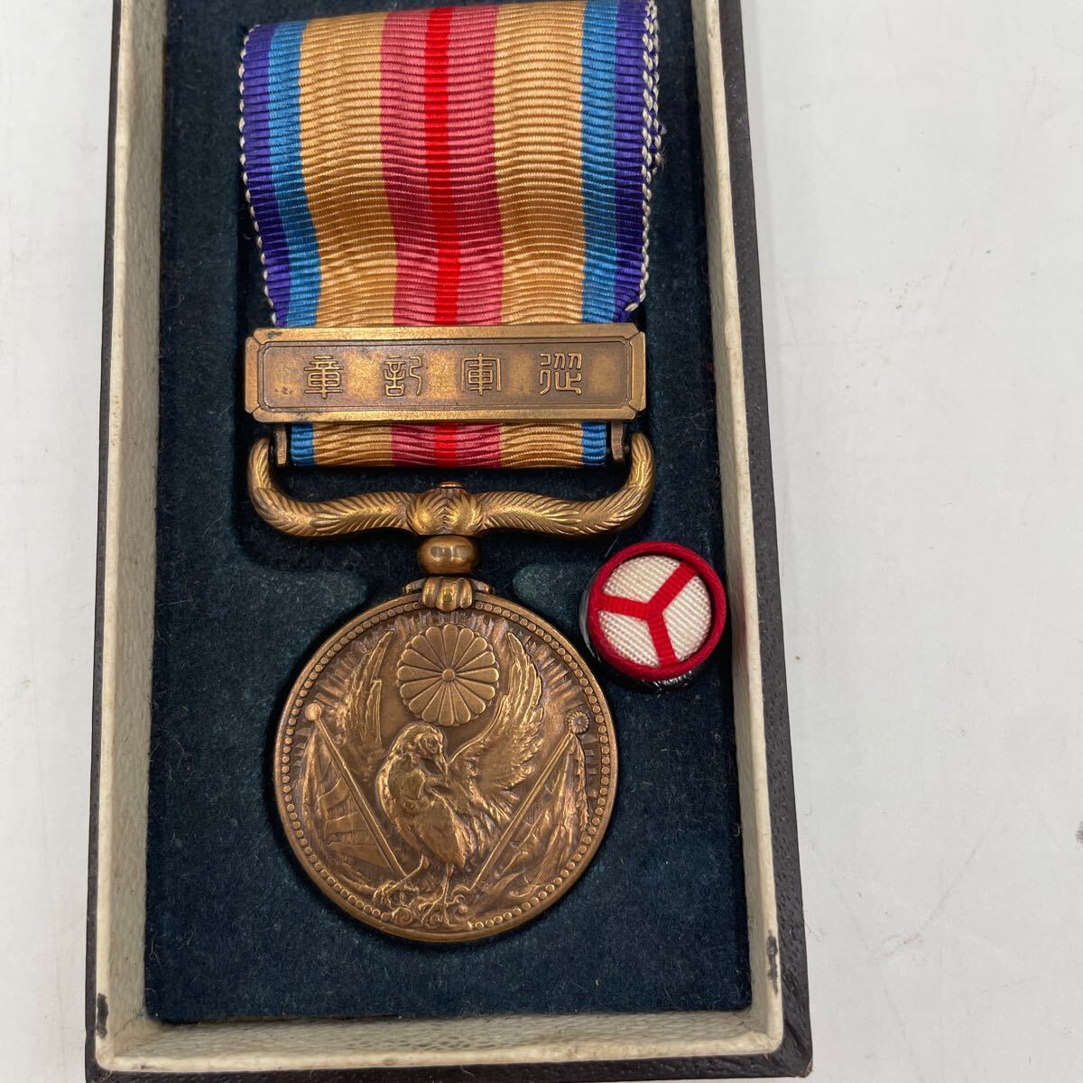 k137 勲章 支那事変従軍記章 勲八等白色桐葉章 帝國在郷軍人會微章 旧