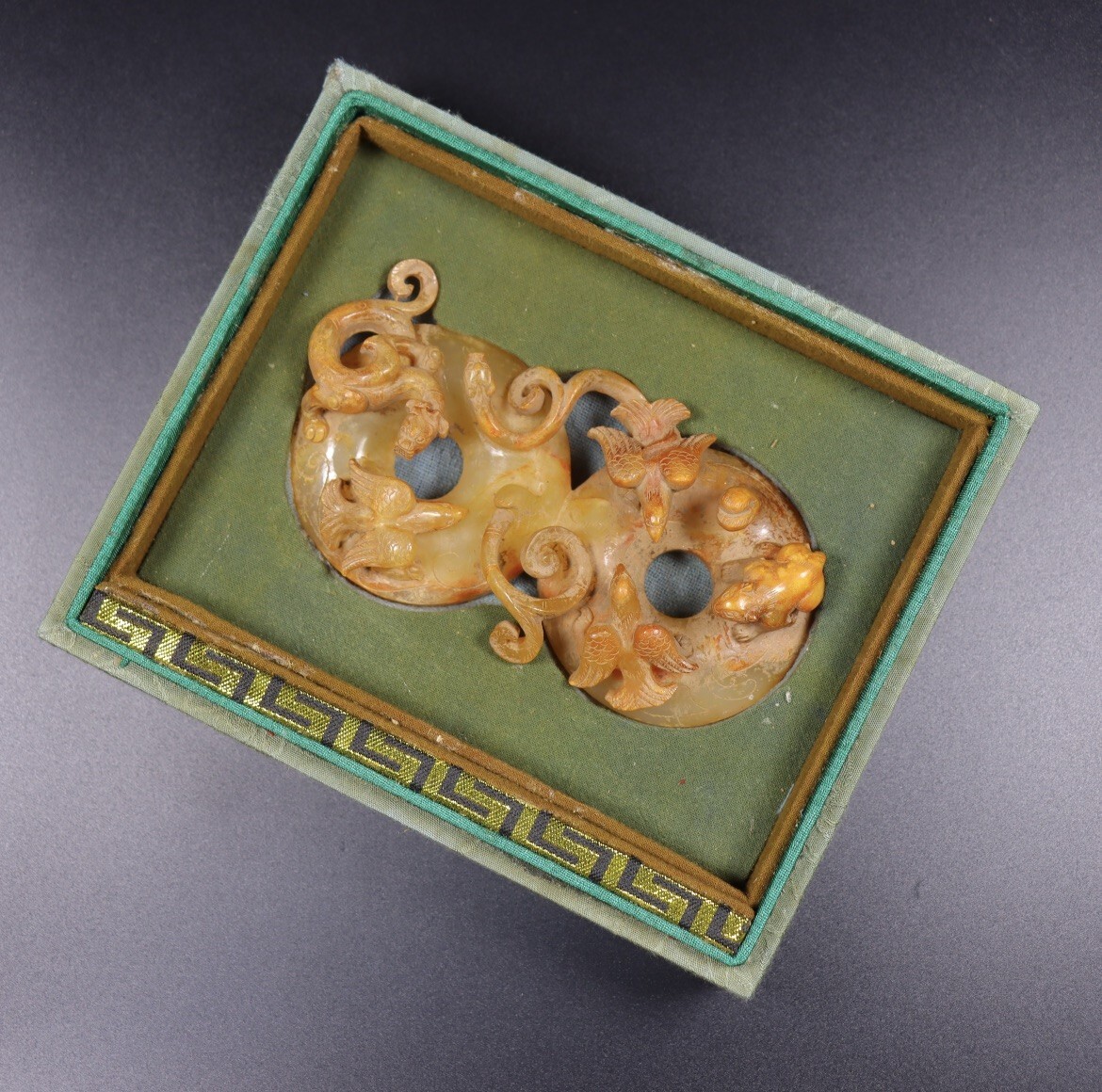 和田玉 高古玉彫 賞物 擺件 中国古 魑龍紋劍飾仁