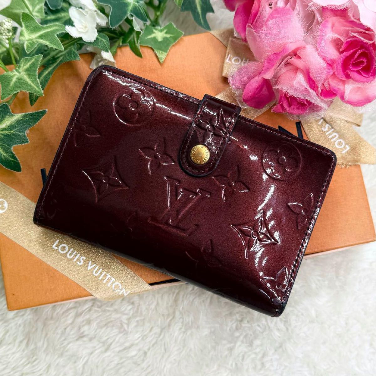 美品 ルイヴィトン ヴェルニ 新型 ポルトフォイユ ヴィエノワ がま口