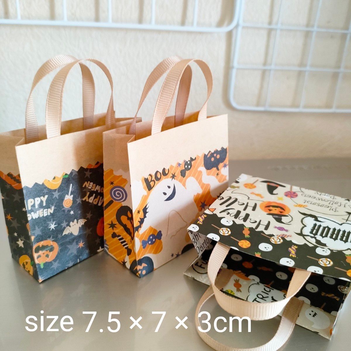 No 21）ハロウィン柄mini手提げ紙袋26枚（No 20）ハロウィン柄平袋22枚