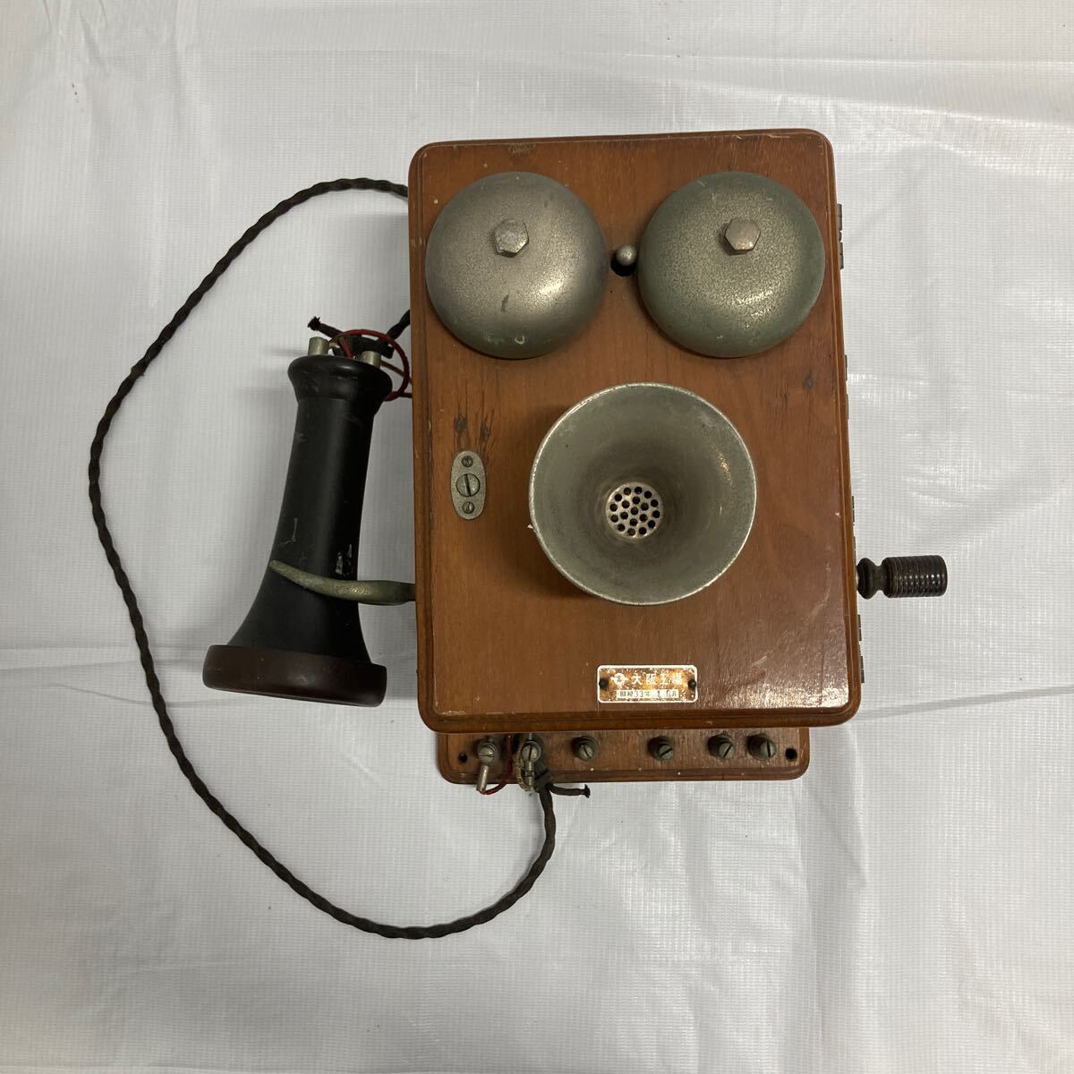 デルビル磁石式壁掛電話機 1927年製 デルビル磁石式壁掛電話機 1927年製