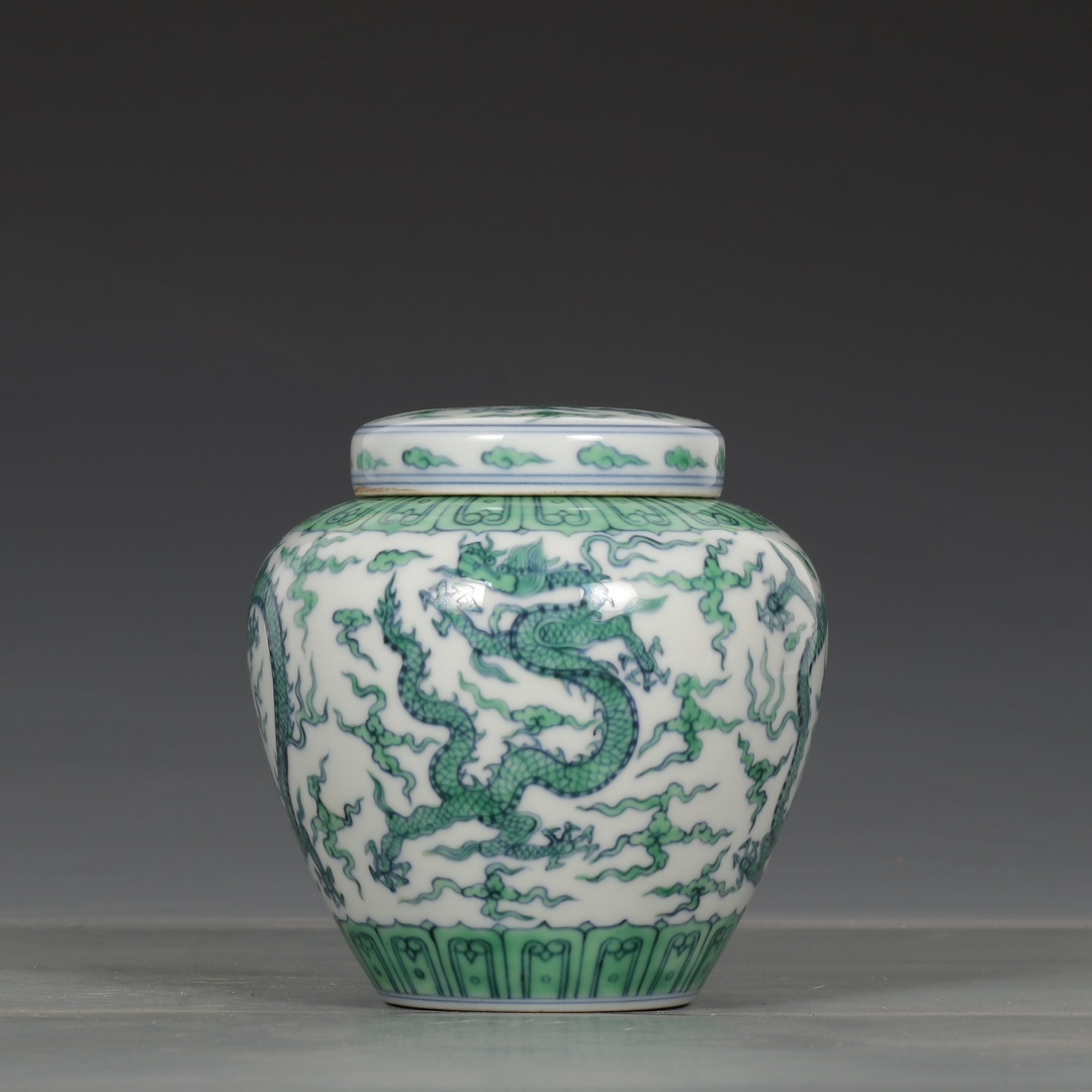 中国古美術✦大明成化紋款 粉彩麒麟纹盖罐✦茶道具・文房具・純手描き