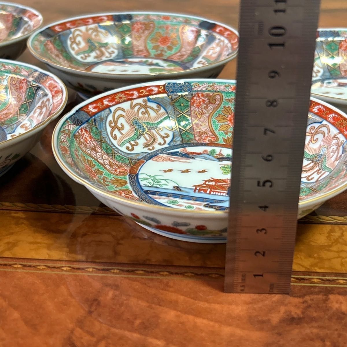 有田焼 賞美堂 弥左衛門窯 染錦色絵山水 中鉢揃 5枚セット 金彩古