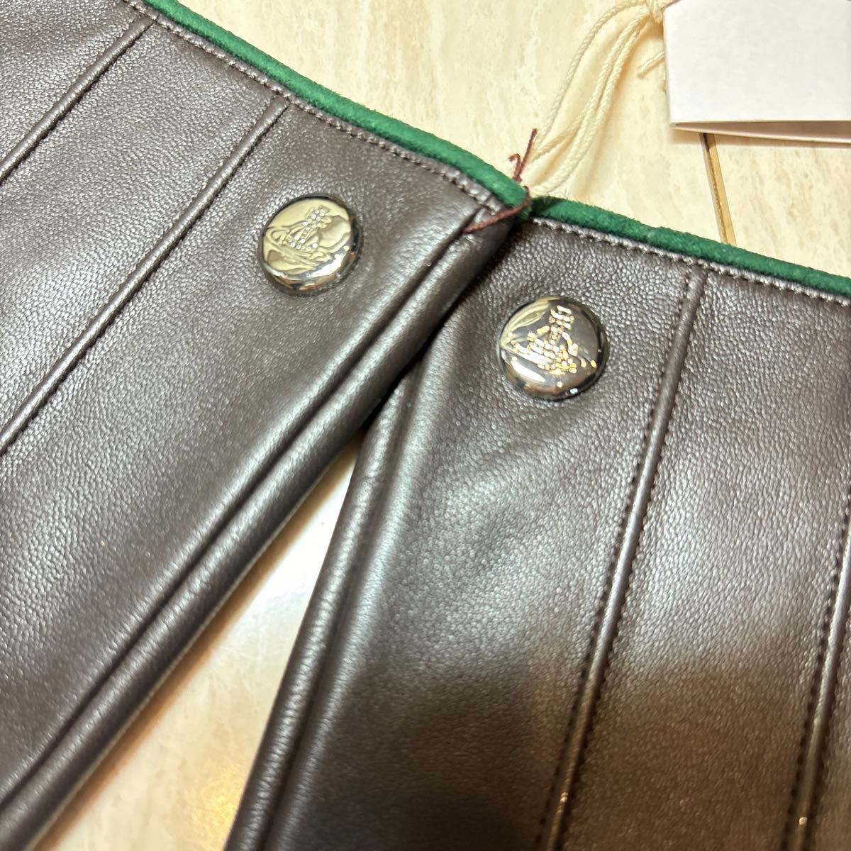 ヴィヴィアンウエストウッド メンズ手袋 羊革 手袋 オーブ 25cm 男性用