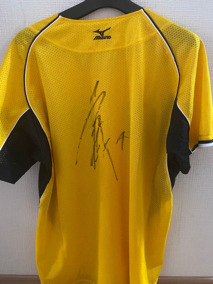 阪神タイガース 上本博紀選手 直筆サインユニフォーム