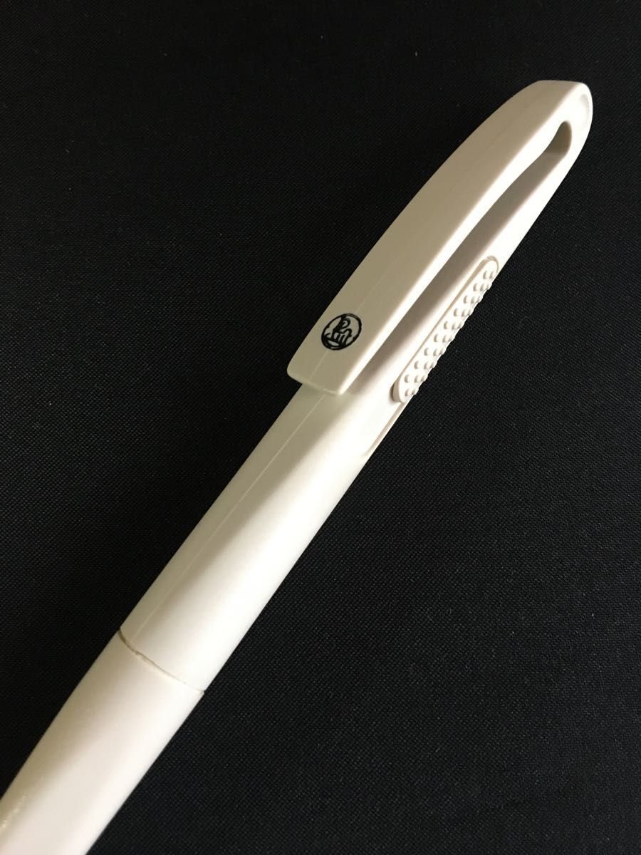 Pelikan №1 ペリカンNO 1 ボールペン白 Luigi Colani ルイジ・コラーニ