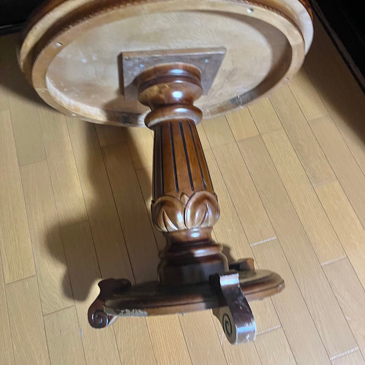 ヨーロピアン アンティーク風 丸テーブル ヴィンテージ 円卓 ラウンド