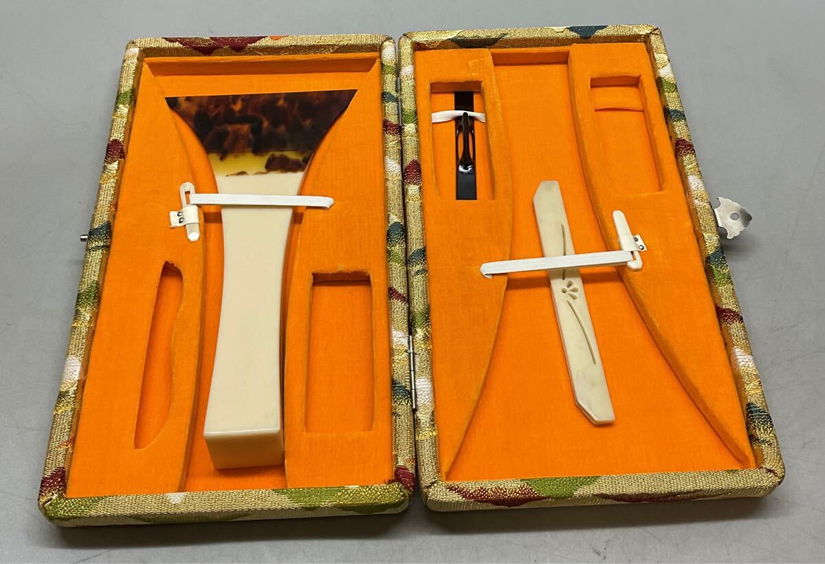 三味線 バチ 撥 べっ甲 鼈甲 鼈甲撥 三味線道具 弦楽器 和楽器 ケース