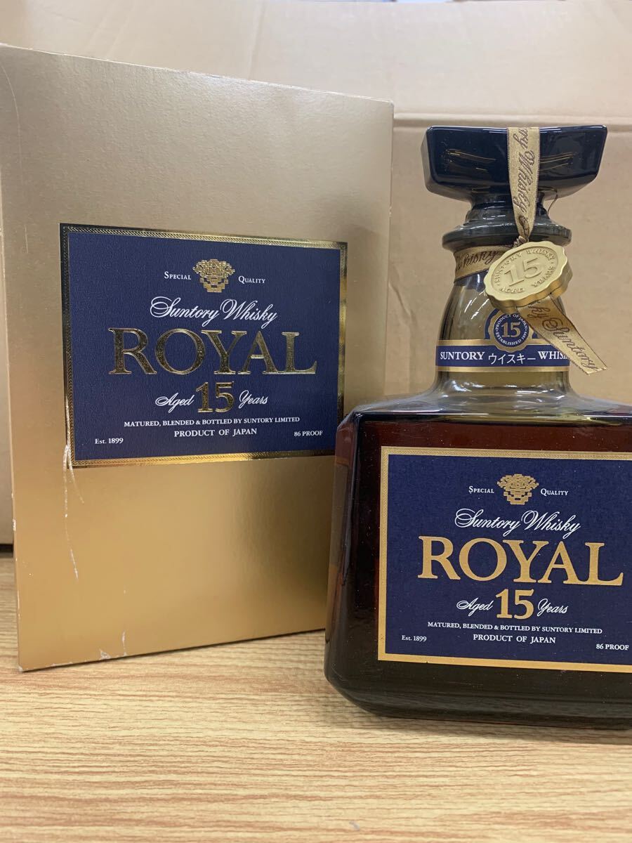 SUNTORY（サントリー）ローヤル プレミアム 15年 ブルーラベル 43％ 700ml