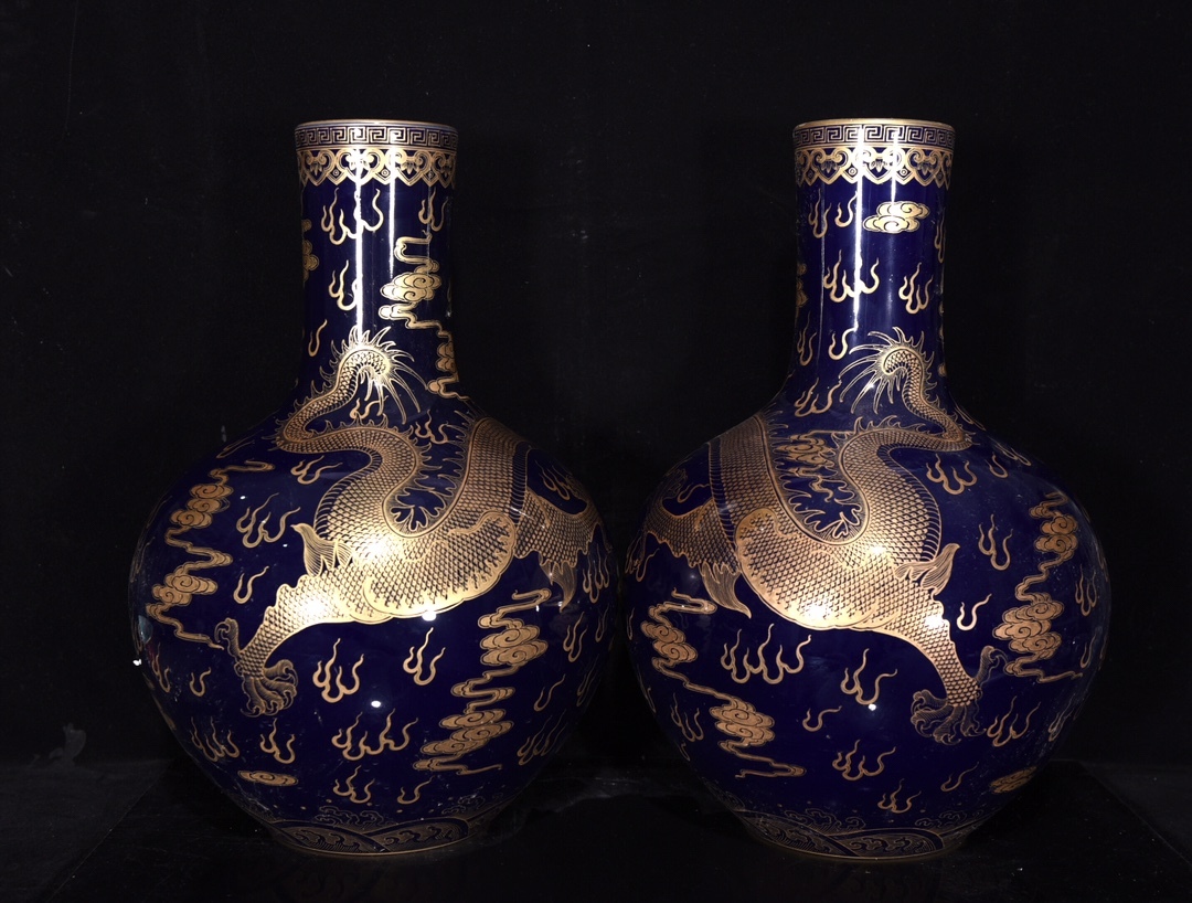 中国古美術/粉彩花鳥紋天球瓶 【大清乾龍年製】在銘/XG4-1 中国古美術