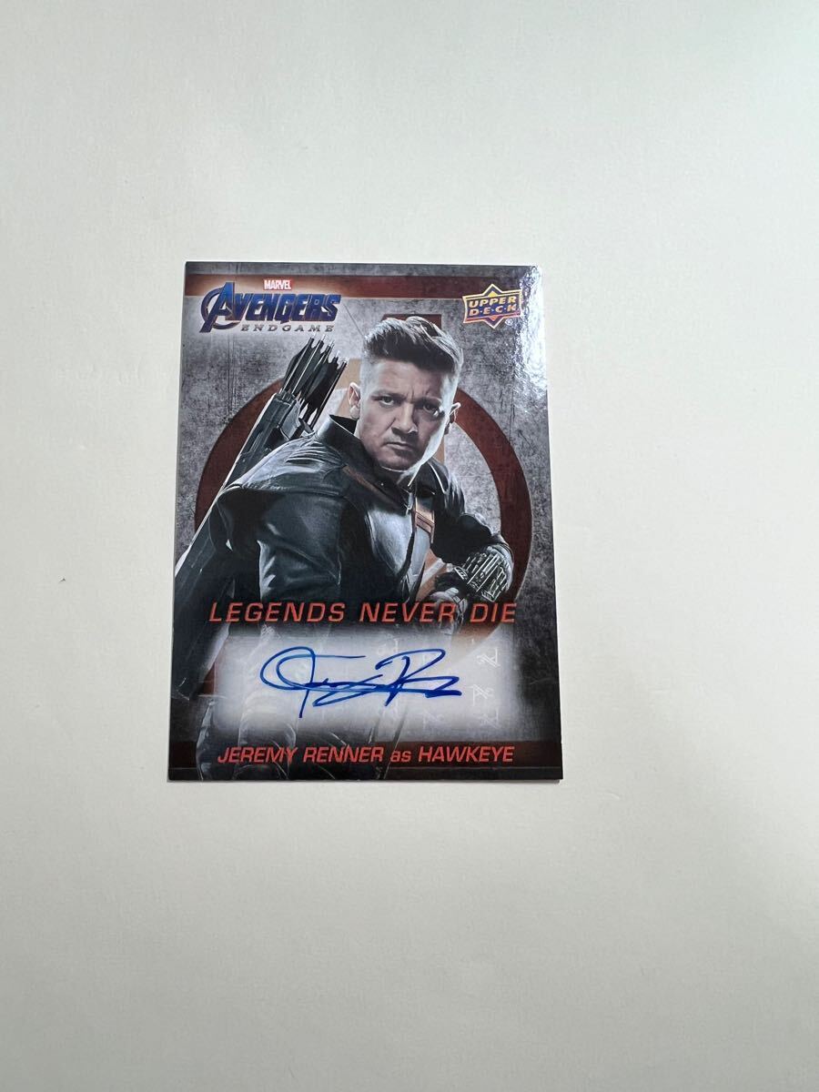 ジェレミーレナー サイン入りカードupper deck marvel card 直筆サイン