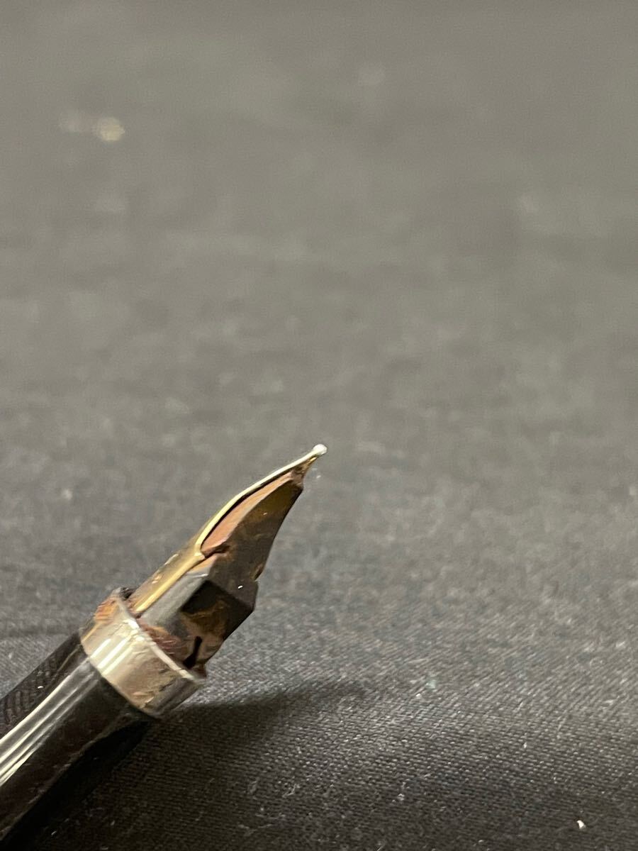 PARKER 20μ 万年筆 MADE IN FRANCE ゴールド×ドット PARKER 20μ 万年筆