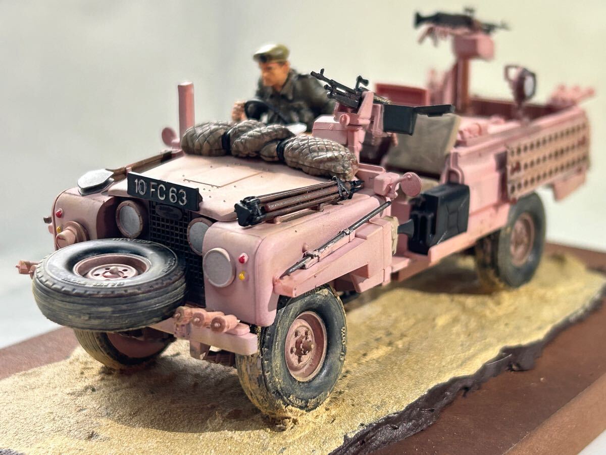 作品No20 タミヤ 1/35 イギリス陸軍 S.A.S. ランドローバー ピンク