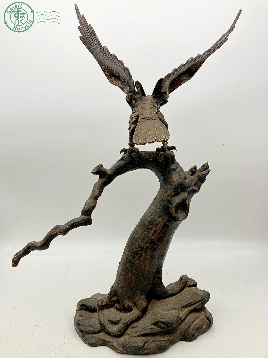 中国 樹脂製 鷹 置物 高さ約31㎝ 重さ約4.4㎏ C R7530B 中国 樹脂製 鷹