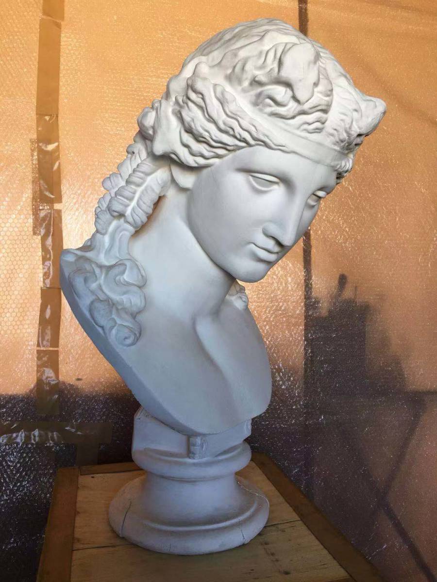 石膏像 アリアス