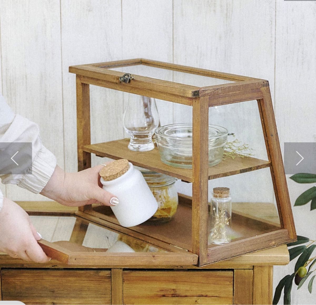 アンティーク木製収納キャビネット ガラス扉付き 引き出し2つ 対面渡し